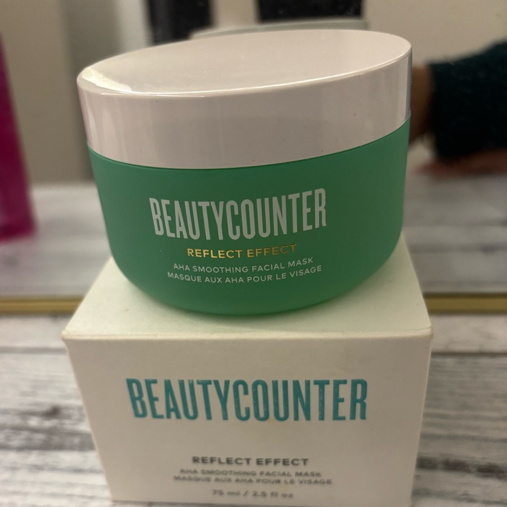Beautycounter AHA Smoothing Facial Mask - Mint Green